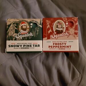 Dr. Squatch Snowy Pine Tar and Frosty Peppermint Soap Set